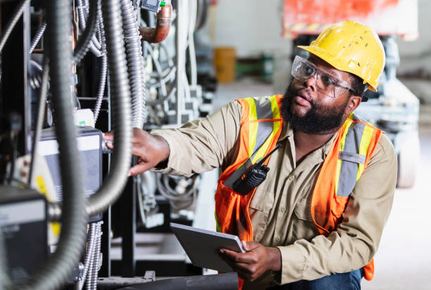 Best Licensed Electrician  in Desnso, CA
